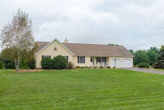 69 Naticook Ave, Litchfield, NH 03052