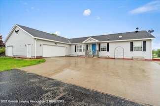 2008 Red Fox Ct, Weidman, MI 48893