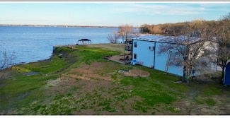 716 Lakeshore Dr, Kemp, TX 75143