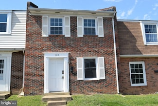 103 Hughey Ct, Fredericksburg, VA 22401