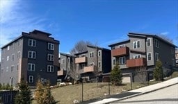 56 Richards St, Worcester, MA 01603