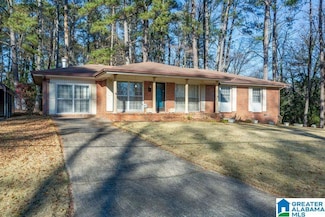 130 Huey Ln, Bessemer, AL 35023