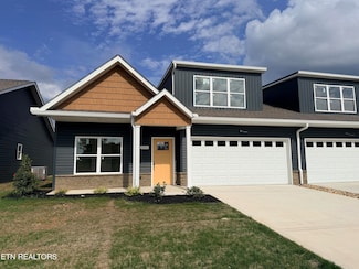 7352 Whisper Ln, Powell, TN 37849