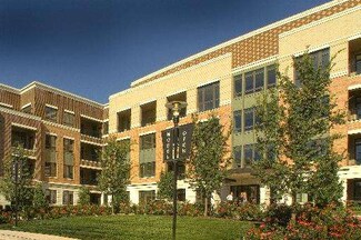1000 Village Center Dr Unit 106, Burr Ridge, IL 60527