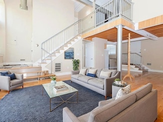 155 Brookline St Unit 2, Cambridge, MA 02139