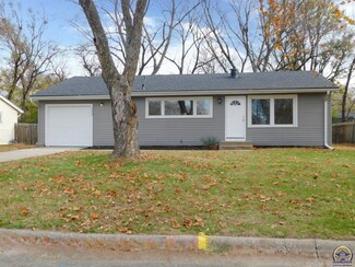3424 SW Mulvane St, Topeka, KS 66611
