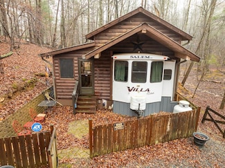 190 26th St, Ellijay, GA 30540