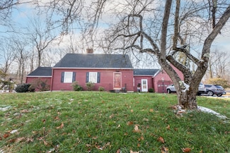 8 Hickory Hill Rd, New Britain, CT 06052