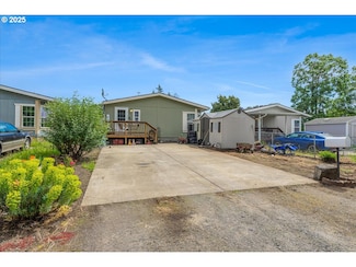 534 N 9th St, St. Helens, OR 97051