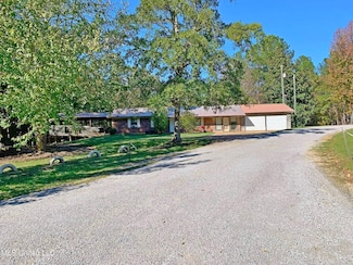 17 Bethlehem Rd, de Kalb, MS 39328