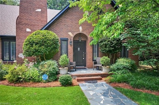 1901 Runnymede Rd, Winston Salem, NC 27104