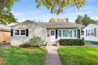 39 N Harvard Ave, Villa Park, IL 60181