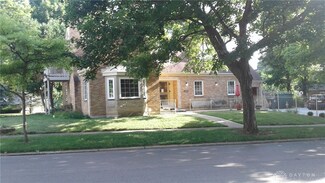2804 Princeton Dr, Dayton, OH 45406