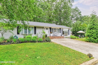 569 Atlantic Ave, Spring Lake, NJ 07762