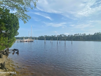 5314 Trade Winds Rd, Fairfield Harbour, NC 28560