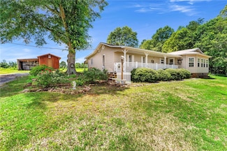 169 Sunset Rd, Pickens, SC 29671