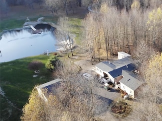 16456 S Basswood Rd, Three Oaks, MI 49128
