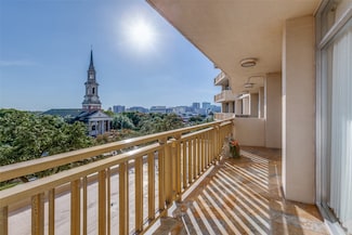 6211 W Northwest Hwy Unit 503, Dallas, TX 75225