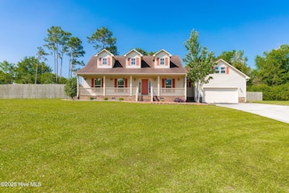 183 Gales Dr, Newport, NC 28570