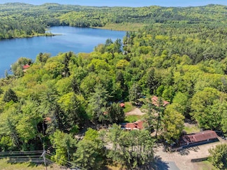 5 Pemi Shores Condo Rd Unit A, New Hampton, NH 03256