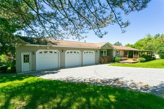 4090 Woolhouse Rd, Canandaigua, NY 14424
