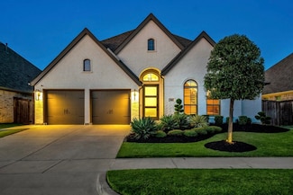 905 Bridle Path Pkwy, Aubrey, TX 76227