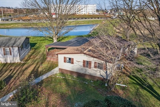 918 Krista Ct, Lancaster, PA 17601