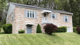 4166 Cross Creek Rd, Wellsburg, WV 26070