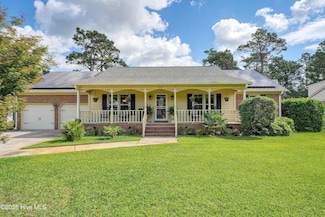 4713 Crosswinds Dr, Wilmington, NC 28409