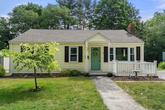 5 Esper Ave, Worcester, MA 01602