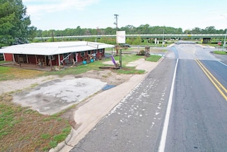 116 W Main St, Zavalla, TX 75980