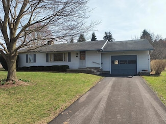 32 Benson Ave, Mansfield, PA 16933