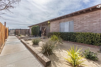 15521 4th St, Victorville, CA 92395