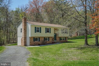 5283 Graystone Rd, Warrenton, VA 20187