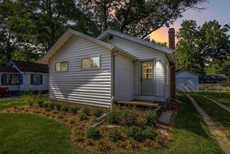 1611 Cherry St, Niles, MI 49120