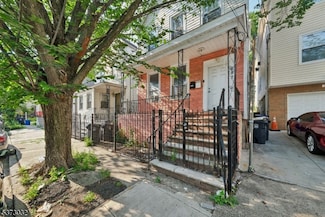 297 W Runyon St, Newark, NJ 07108