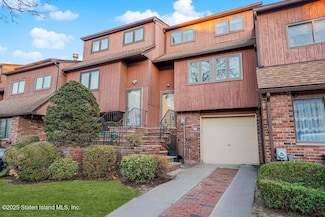 21 Alan Loop, Staten Island, NY 10304