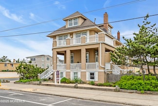 817 S Ocean Ave, Seaside Park, NJ 08752