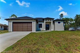 5542 Belrose St, Lehigh Acres, FL 33971