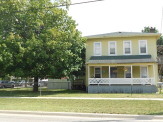 405 S Farmer St, Otsego, MI 49078