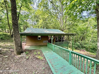 105 Woodduck Dr, Willisburg, KY 40078