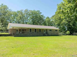 22 Shady Ln, Albertville, AL 35950