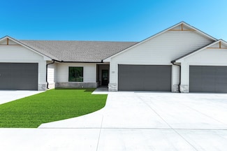 125 N Sheridan Ave, Valley Center, KS 67147