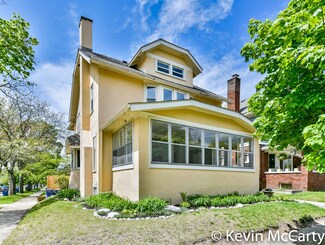 625 Giddings Ave SE, Grand Rapids, MI 49506