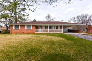 2917 Mcnutt Ave, Maryville, TN 37804