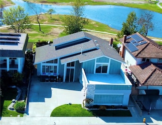 15551 Sunburst Ln, Huntington Beach, CA 92647