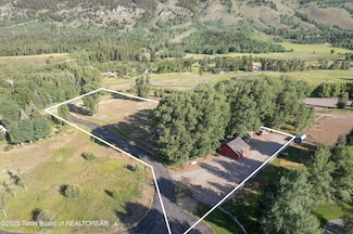 5405 Ulysses Ln, Wilson, WY 83014