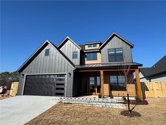 4117 W Murfield Dr, Rogers, AR 72758