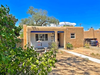 1209 Princeton Dr SE, Albuquerque, NM 87106