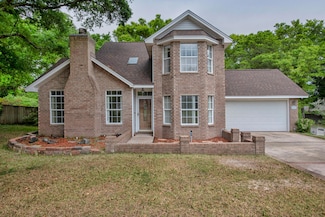 6740 Scotts Place, Pensacola, FL 32526